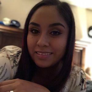 Meet your Posher, Ana